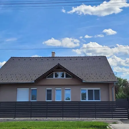 Voeroesmarty Apartment Balatonfenyves