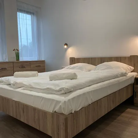 Voeroesmarty Apartment