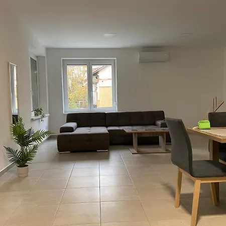 Apartment Voeroesmarty *