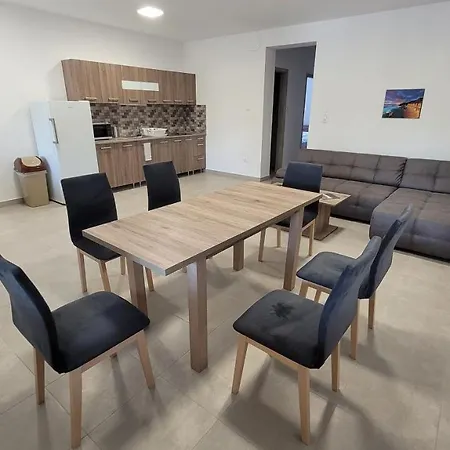 Apartment Voeroesmarty Balatonfenyves